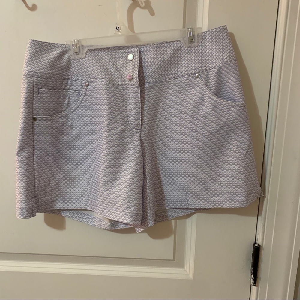 Lilac and white patterned preppy golf shorts